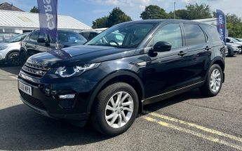 LAND ROVER DISCOVERY SPORT 2.0 TD4 SE Tech SUV 5dr Diesel Auto 4WD Euro 6 (s/s) (180 ps)