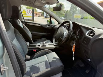 CITROEN C4 1.6 e-HDi Airdream VTR+ Hatchback 5dr Diesel EGS6 Euro 5 (s/s) (