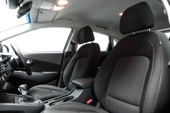 HYUNDAI KONA 1.6 h-GDi SE Connect SUV 5dr Petrol Hybrid DCT Euro 6 (s/s) (141
