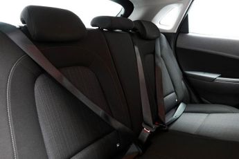 HYUNDAI KONA 1.6 h-GDi SE Connect SUV 5dr Petrol Hybrid DCT Euro 6 (s/s) (141