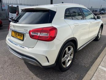 MERCEDES-BENZ GLA 2.1 GLA200d AMG Line SUV 5dr Diesel 7G-DCT Euro 6 (s/s) (136 ps)