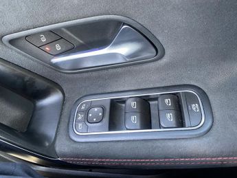 MERCEDES-BENZ A-CLASS 1.5 A180d AMG Line (Premium Plus) Hatchback 5dr Diesel 7G-DCT Eu