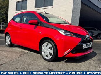 Toyota AYGO 1.0 VVT-i x-play Hatchback 5dr Petrol Manual Euro 6 (68 ps)