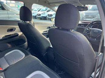 KIA CEED 1.6 CRDi 3 Sportswagon 5dr Diesel Auto Euro 5 (126 bhp)