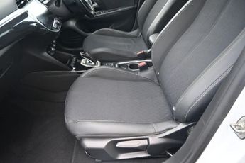 VAUXHALL Corsa Electric 50kWh Elite Nav Hatchback 5dr Electric Auto (7.4Kw Charger) (136