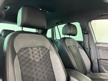 VOLKSWAGEN TIGUAN 1.5 TSI R-Line SUV 5dr Petrol DSG Euro 6 (s/s) (150 ps)