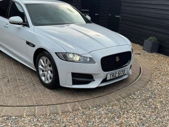 JAGUAR XF 2.0d R-Sport Saloon 4dr Diesel Auto Euro 6 (s/s) (163 ps)