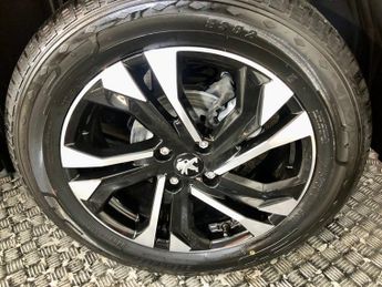 PEUGEOT 2008 1.2 PureTech Allure SUV 5dr Petrol EAT Euro 6 (s/s) (130 ps)