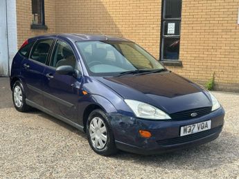 FORD FOCUS 1.8i 16v LX Hatchback 5dr Petrol Manual (sun roof) (181 g/km, 11