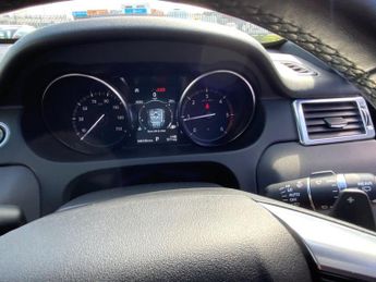 LAND ROVER DISCOVERY SPORT 2.0 TD4 Landmark SUV 5dr Diesel Auto 4WD Euro 6 (s/s) (180 ps)