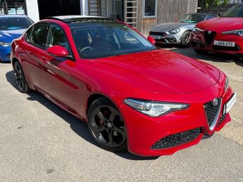Alfa Romeo Giulia 2.2 TD Speciale Saloon 4dr Diesel Auto Euro 6 (s/s) (180 ps)