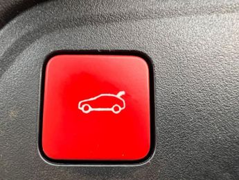 PEUGEOT 3008 1.6 13.2kWh GT SUV 5dr Petrol Plug-in Hybrid e-EAT 4WD Euro 6 (s