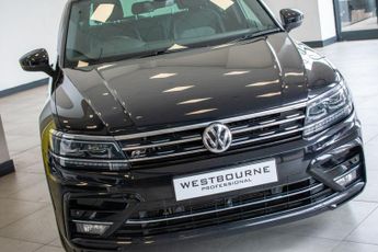 VOLKSWAGEN TIGUAN 2.0 TDI R-Line Tech SUV 5dr Diesel DSG 4Motion Euro 6 (s/s) (150