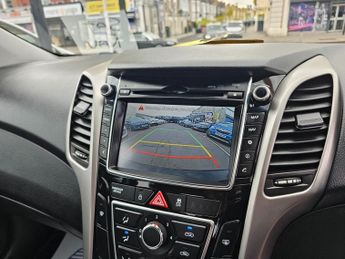 HYUNDAI I30 AUTOMATIC 1.6 SE Nav Hatchback 5dr Petrol Auto Euro 6 (120 ps)