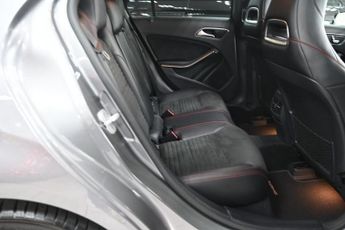 MERCEDES-BENZ A-CLASS 2.1 A220d AMG Line (Premium Plus) Hatchback 5dr Diesel 7G-DCT Eu
