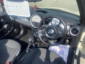 MINI CONVERTIBLE 1.6 One Convertible 2dr Petrol Manual Euro 5 (98 ps)