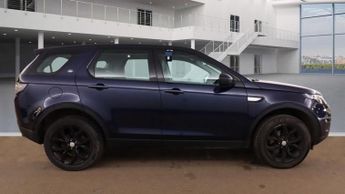 LAND ROVER DISCOVERY SPORT 2.0 TD4 HSE SUV 5dr Diesel Auto 4WD Euro 6 (s/s) (180 ps)