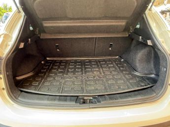 NISSAN QASHQAI 1.6 dCi n-tec+ SUV 5dr Diesel XTRON 2WD Euro 6 (s/s) (130 ps)