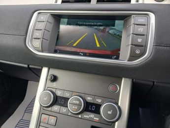 LAND ROVER RANGE ROVER EVOQUE 2.0 TD4 SE Tech SUV 5dr Diesel Auto 4WD Euro 6 (s/s) (180 ps)