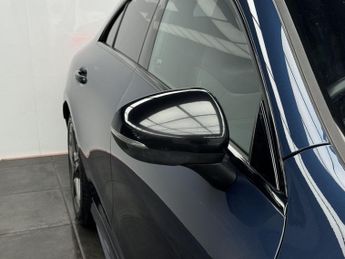 MERCEDES-BENZ CLA 2.0 CLA220d AMG Line (Premium Plus 2) Coupe 4dr Diesel 8G-DCT Eu