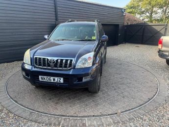 TOYOTA LAND CRUISER 3.0 D-4D LC3 SUV 5dr Diesel Automatic (243 g/km, 164 bhp)