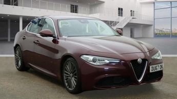 Alfa Romeo Giulia 2.2 TD Super Saloon 4dr Diesel Auto Euro 6 (s/s) (180 ps)