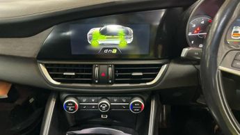 ALFA ROMEO GIULIA 2.2 TD Super Saloon 4dr Diesel Auto Euro 6 (s/s) (180 ps)