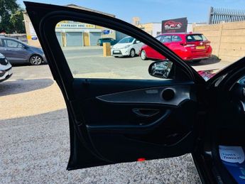 MERCEDES-BENZ E-CLASS 2.0 E220d SE Saloon 4dr Diesel G-Tronic+ Euro 6 (s/s) (194 ps)