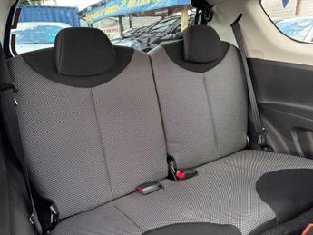 TOYOTA AYGO 1.0 VVT-i Fire Hatchback 3dr Petrol Manual Euro 5 (67 ps)