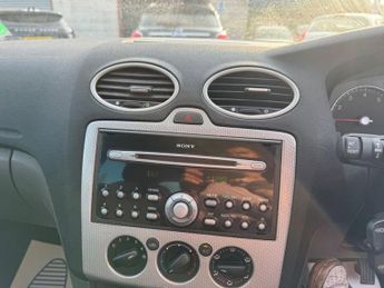 FORD FOCUS 1.6 Titanium Hatchback 5dr Petrol Manual (155 g/km, 113 bhp)