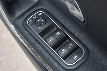 MERCEDES-BENZ A-CLASS 2.0 A35 AMG (Premium Plus) Hatchback 5dr Petrol SpdS DCT 4MATIC