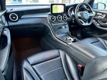 MERCEDES-BENZ GLC 2.1 GLC220d AMG Line (Premium Plus) SUV 5dr Diesel G-Tronic 4MAT