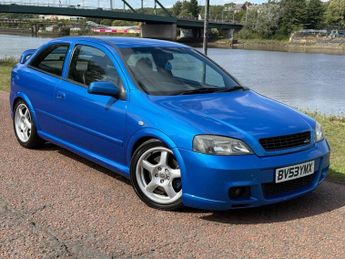 Vauxhall Astra 2.0i Turbo 16v GSi Hatchback 3dr Petrol Manual (214 g/km, 196 bh