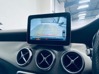 MERCEDES-BENZ GLA 1.6 GLA200 AMG Line (Executive) SUV 5dr Petrol 7G-DCT Euro 6 (s/