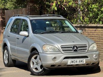 MERCEDES-BENZ M CLASS 5.4 ML55 AMG SUV 5dr Petrol Automatic (354 g/km, 347 bhp)