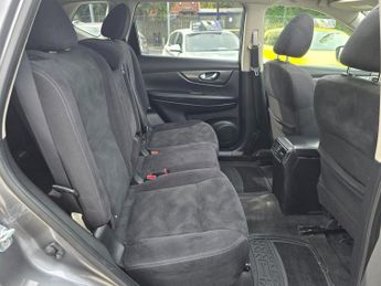 NISSAN X-TRAIL 1.6 dCi Acenta SUV 5dr Diesel XTRON Euro 6 (s/s) (130 ps)