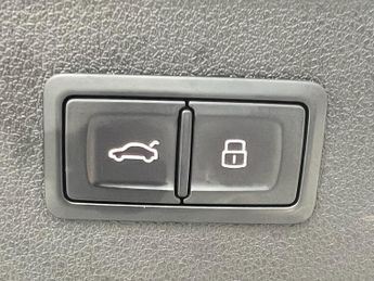 AUDI Q3 2.0 TFSI S line SUV 5dr Petrol S Tronic quattro Euro 5 (s/s) (17