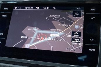 VOLKSWAGEN TIGUAN 2.0 BiTDI R-Line Tech SUV 5dr Diesel DSG 4Motion Euro 6 (s/s) (2