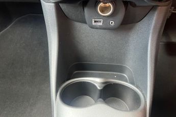 TOYOTA AYGO 1.0 VVT-i x-trend Hatchback 5dr Petrol x-shift Euro 6 (Safety Se