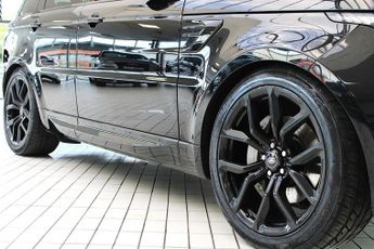 LAND ROVER RANGE ROVER SPORT 3.0 D300 MHEV HSE Dynamic Black SUV 5dr Diesel Auto 4WD Euro 6 (