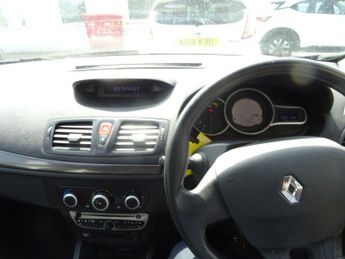 RENAULT MEGANE 1.6 16V I-Music Hatchback 5dr Petrol Manual Euro 4 (100 ps)