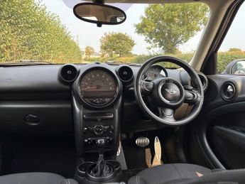 MINI COUNTRYMAN 2.0 Cooper SD SUV 5dr Diesel Auto Euro 5 (143 ps)