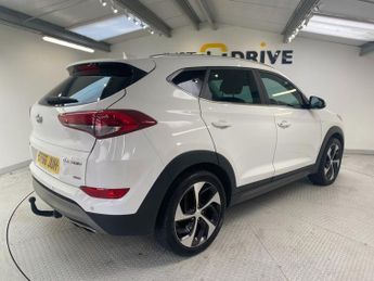 HYUNDAI TUCSON 2.0 CRDi Premium SUV 5dr Diesel Auto 4WD Euro 6 (185 ps)