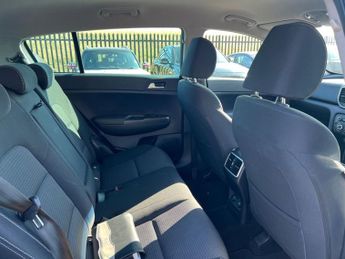 KIA SPORTAGE 1.6 GDi 2 SUV 5dr Petrol Manual Euro 6 (s/s) (130 bhp)