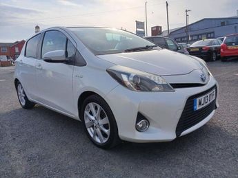 TOYOTA YARIS 1.5 VVT-h T Spirit Hatchback 5dr Petrol Hybrid CVT Euro 5 (101 p
