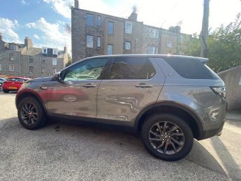 LAND ROVER DISCOVERY SPORT 2.0 TD4 SE SUV 5dr Diesel Auto 4WD Euro 6 (s/s) (180 ps)