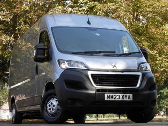Peugeot Boxer 2.2 BlueHDi 335 Professional Premium + Panel Van 5dr Diesel Manu
