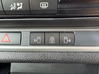 PEUGEOT E- Traveller 75kWh Allure Long MPV 5dr Electric Auto LWB (8 Seat, 7.4kW Charg