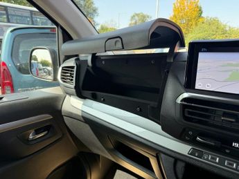 PEUGEOT E- Traveller 75kWh Allure Long MPV 5dr Electric Auto LWB (8 Seat, 7.4kW Charg