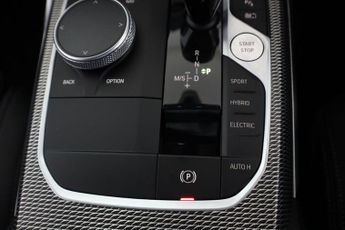 BMW 3 SERIES 2.0 330e 12kWh M Sport Auto Euro 6 (s/s) 4dr